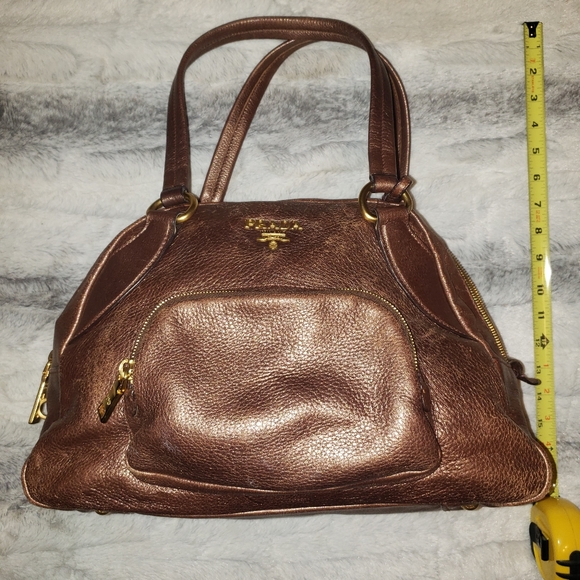 Authentic Prada handbag - Picture 7 of 16